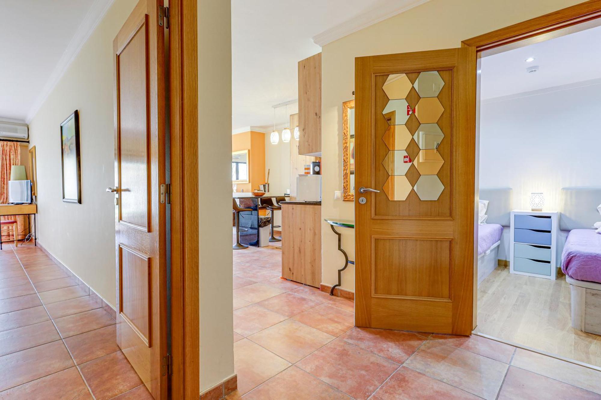 Apartment With 2 Bedrooms, 2M To The Beach Armação de Pêra Dış mekan fotoğraf
